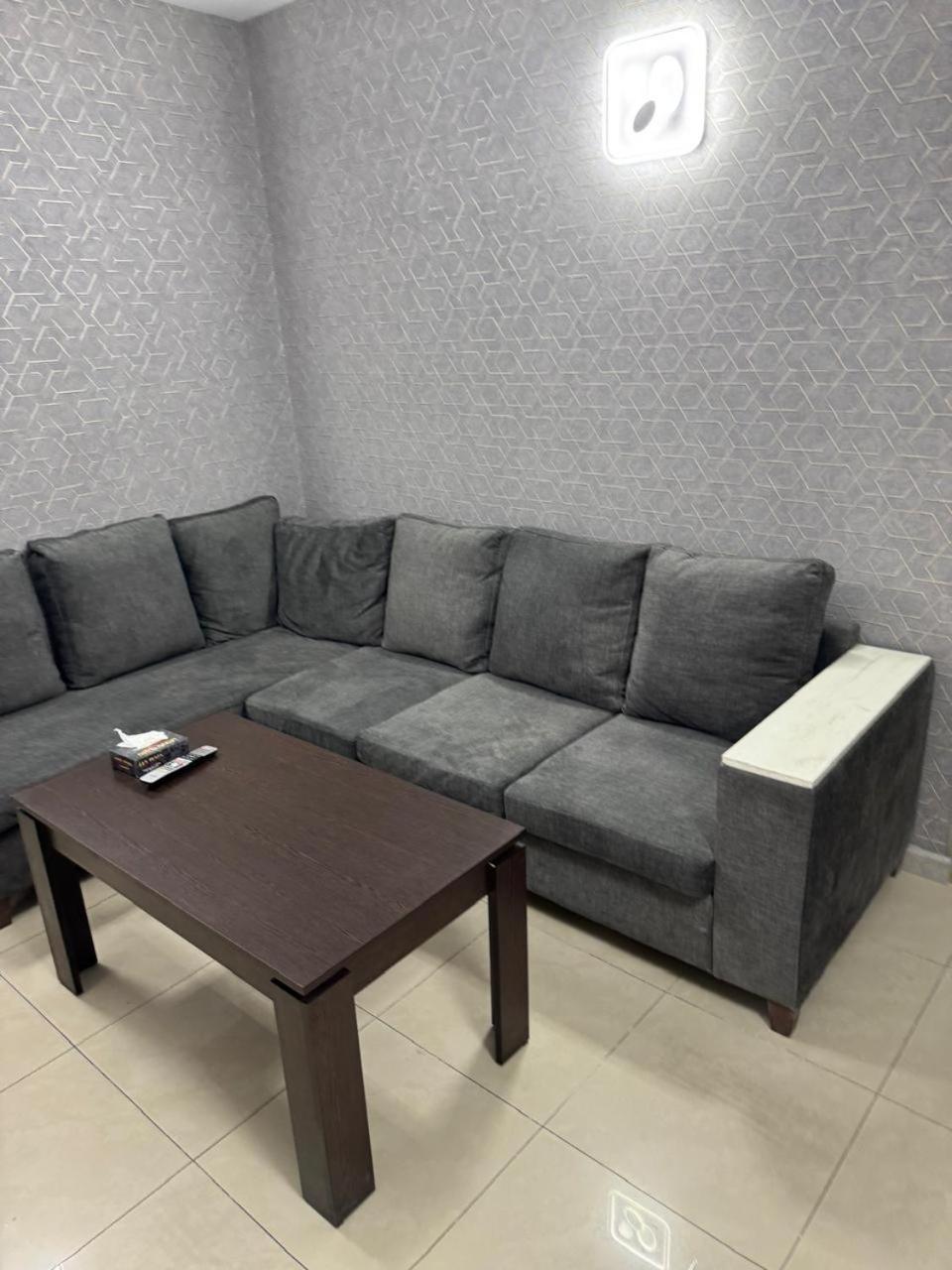 מלון P'arak'ar Lux Plaza מראה חיצוני תמונה
